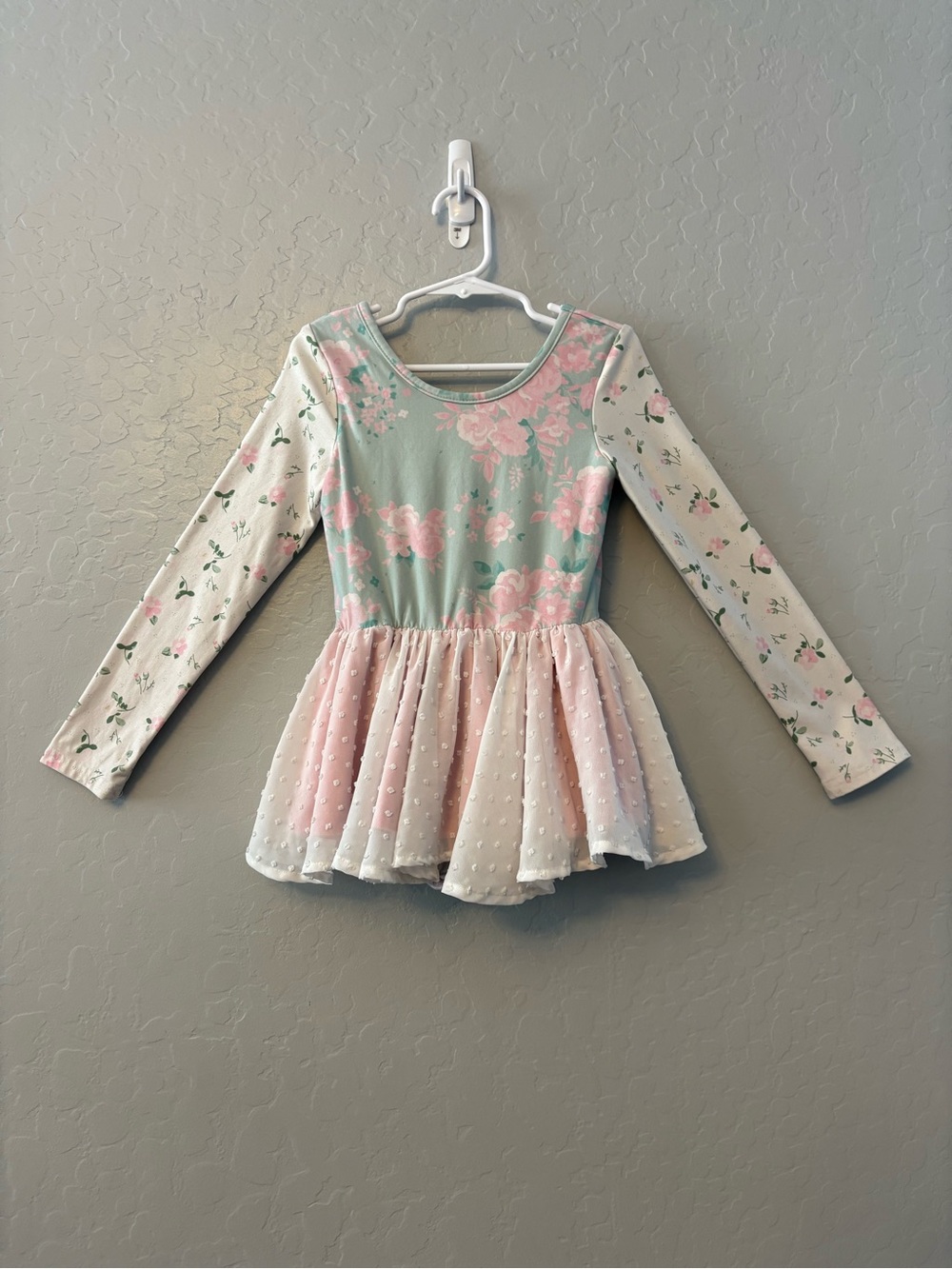 Cheeky Plum farrah leotard in marketplace print size 6 Y